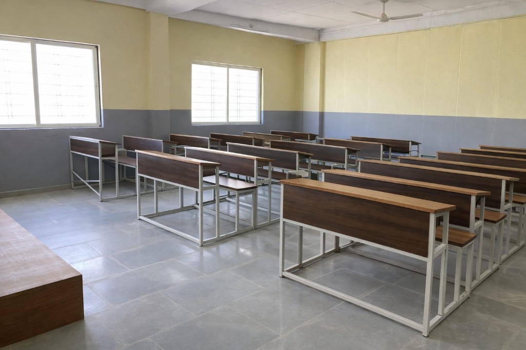 Spacious classroom seating